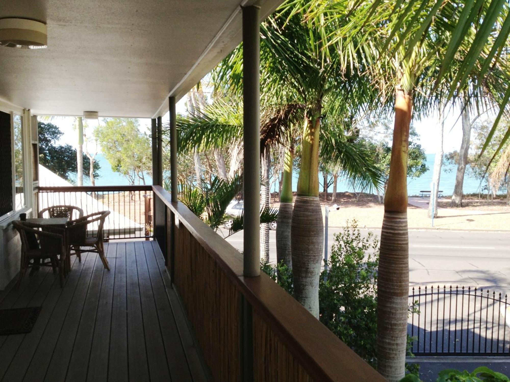 Coconut Palms On The Bay Aparthotel Hervey Bay Eksteriør bilde
