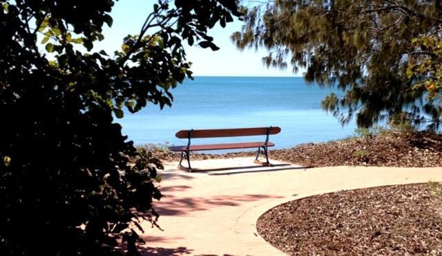 Coconut Palms On The Bay Aparthotel Hervey Bay Eksteriør bilde
