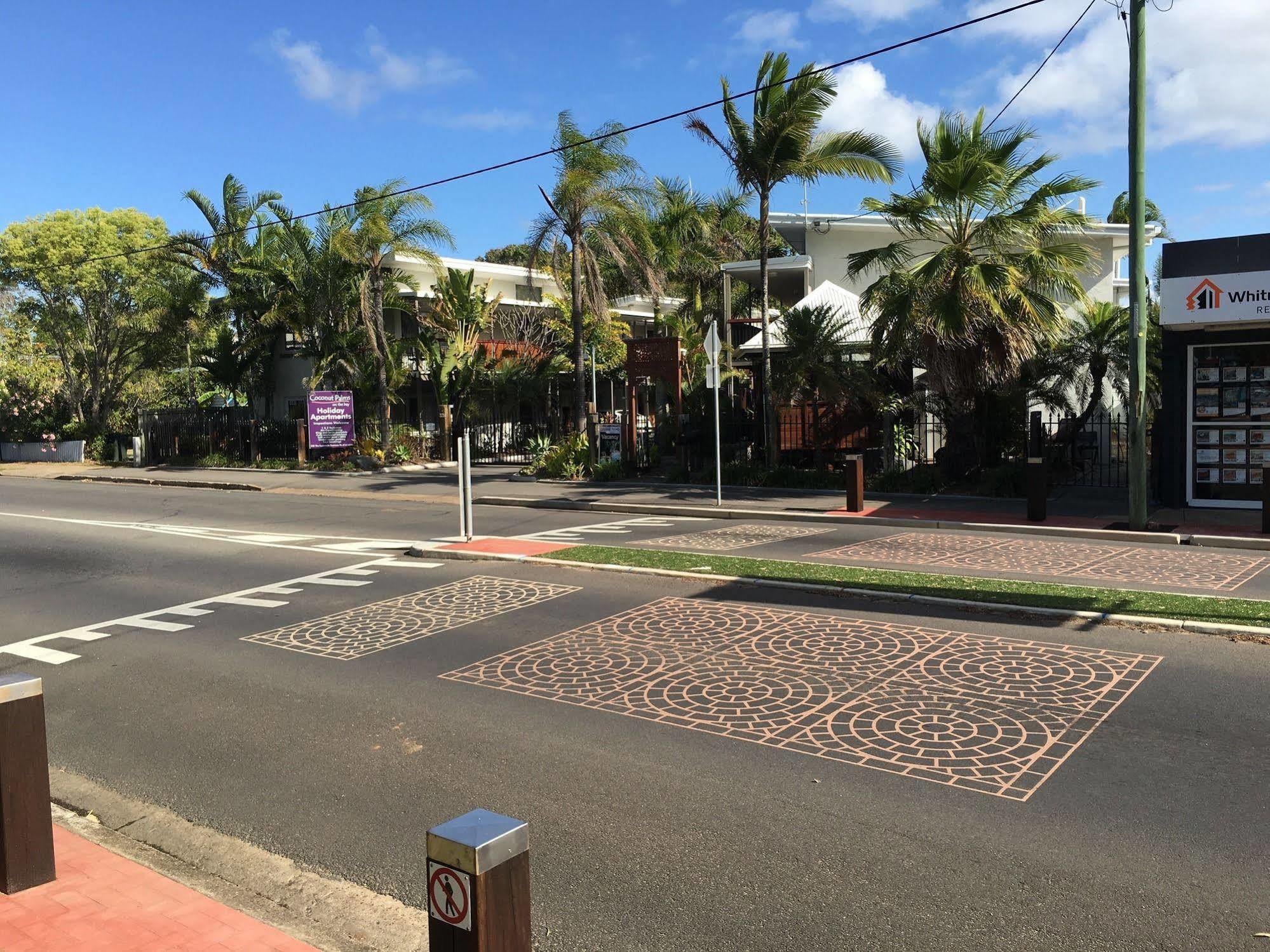 Coconut Palms On The Bay Aparthotel Hervey Bay Eksteriør bilde