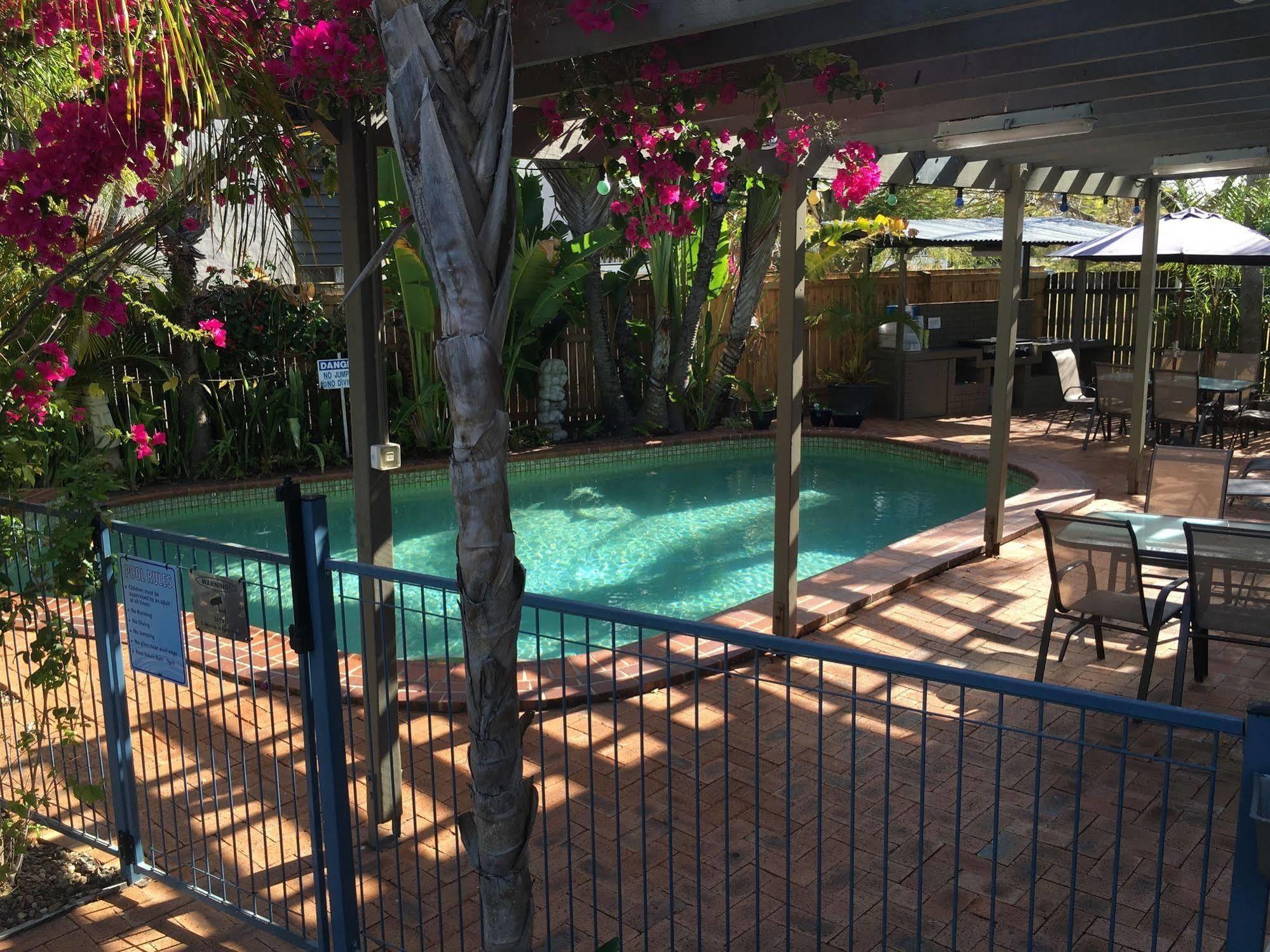 Coconut Palms On The Bay Aparthotel Hervey Bay Eksteriør bilde